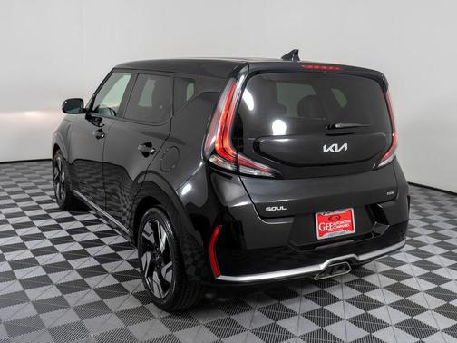 Fusion Orange 2023 Kia Soul GT-Line 2.0L