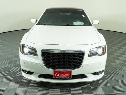 Bright White Clearcoat 2014 Chrysler 300 SRT8