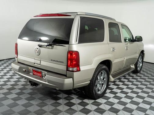 2005 Cadillac Escalade 