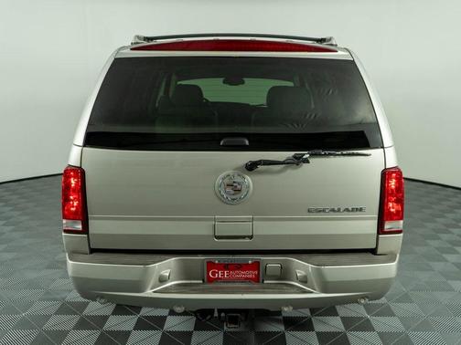 2005 Cadillac Escalade 