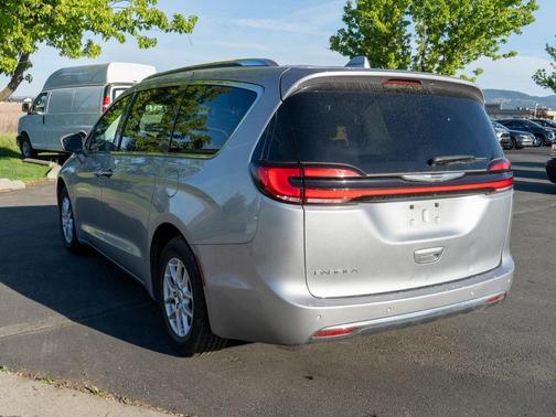 2021 Chrysler Pacifica Touring-L