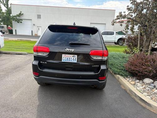 Diamond Black 2019 Jeep Grand Cherokee Laredo E