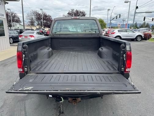 Gray 2006 Ford F-250