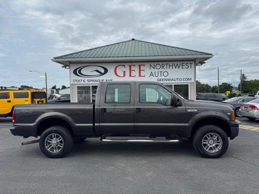 Gray 2006 Ford F-250
