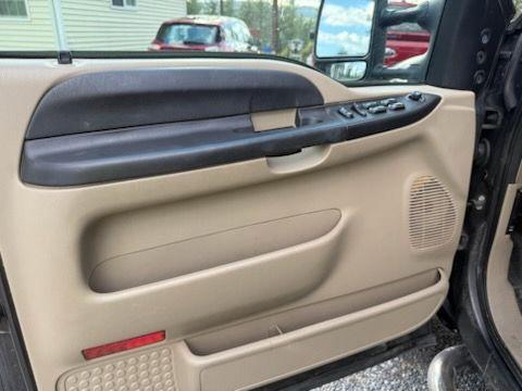 Gray 2006 Ford F-250