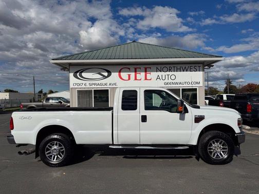 White 2010 Ford F-250