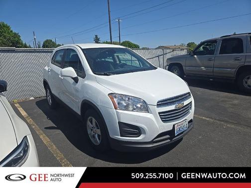 Summit White 2016 Chevrolet Trax LS