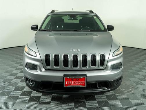2017 Jeep Cherokee Sport