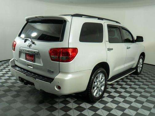 2009 Toyota Sequoia Platinum