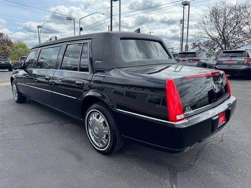 Black Raven 2010 Cadillac DTS Base