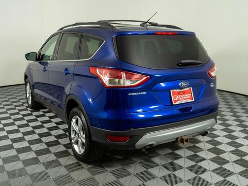 Blue 2015 Ford Escape SE
