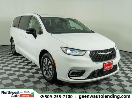 2024 Chrysler Pacifica Hybrid Select