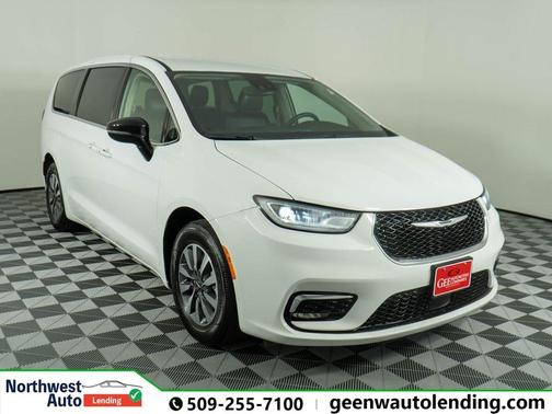 2024 Chrysler Pacifica Hybrid Select