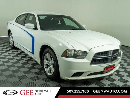 Bright White Clearcoat 2014 Dodge Charger SE