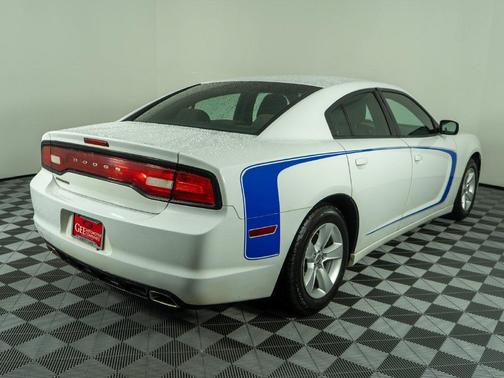 Bright White Clearcoat 2014 Dodge Charger SE