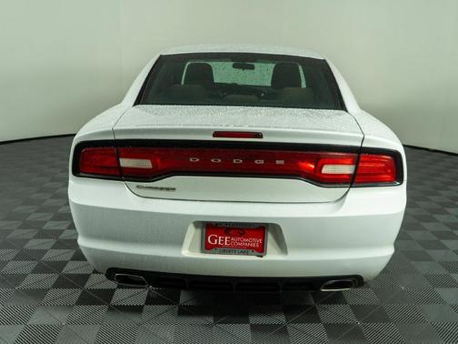 Bright White Clearcoat 2014 Dodge Charger SE