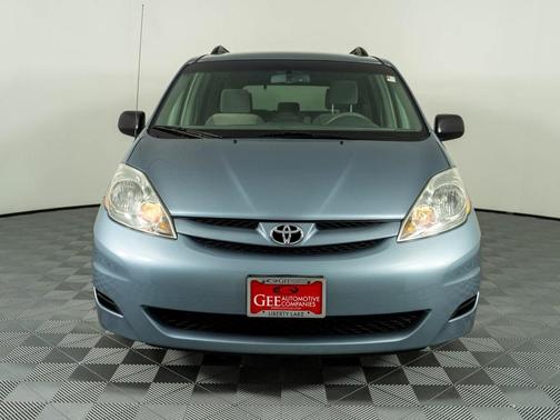 2006 Toyota Sienna LE