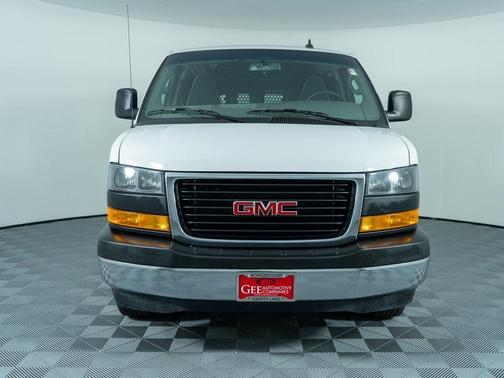 2022 GMC Savana 2500 Work Van