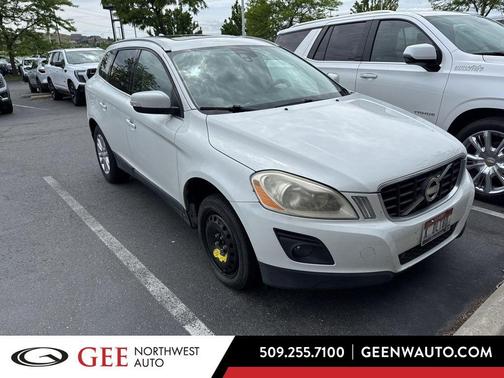 White 2010 Volvo XC60 T6