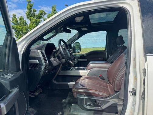 White 2017 Ford F-350