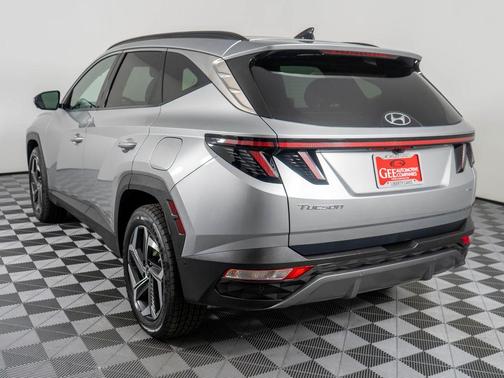 Shimmering Silver 2022 Hyundai TUCSON Limited