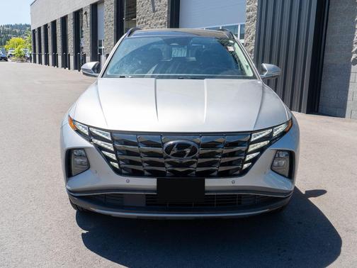 Shimmering Silver 2022 Hyundai TUCSON Limited