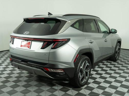 Shimmering Silver 2022 Hyundai TUCSON Limited