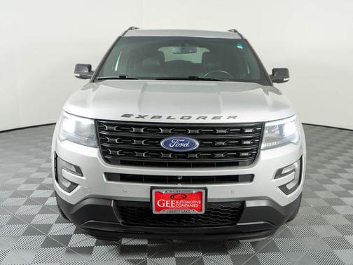 Ingot Silver 2017 Ford Explorer sport