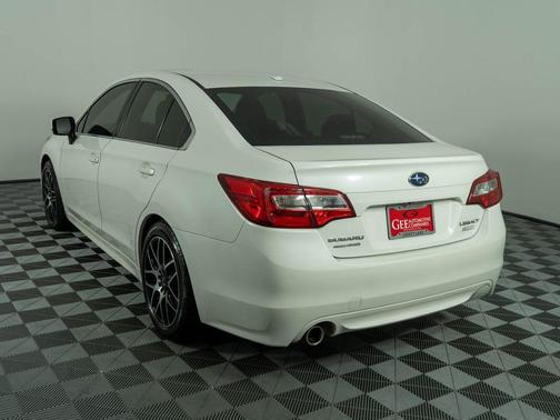 Crystal White Pearl 2015 Subaru Legacy 2.5i Premium