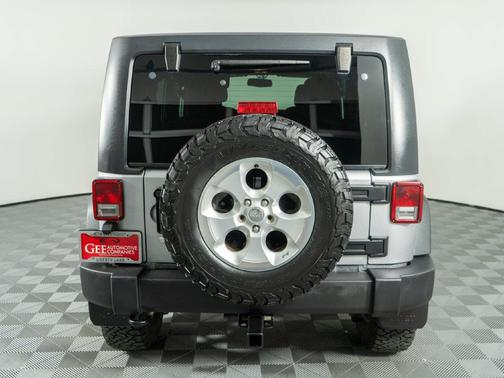 Billet Silver Metallic Clearcoat 2017 Jeep Wrangler Unlimited Sport