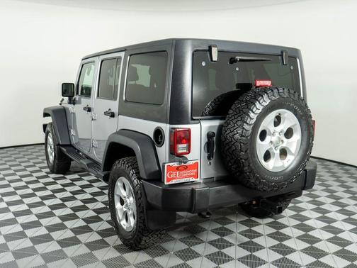 Billet Silver Metallic Clearcoat 2017 Jeep Wrangler Unlimited Sport