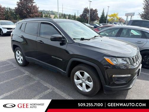 Diamond Black 2018 Jeep Compass Latitude