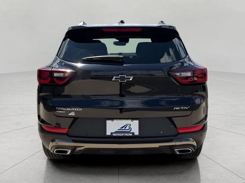 Mosaic Black Metallic 2025 Chevrolet Trailblazer ACTIV
