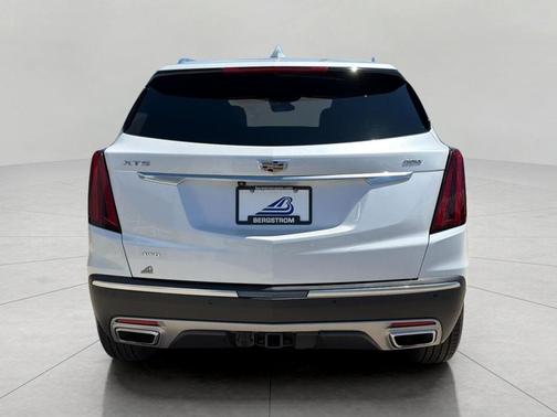 Crystal White Tricoat 2021 Cadillac XT5 Premium Luxury