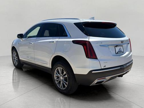 Crystal White Tricoat 2021 Cadillac XT5 Premium Luxury