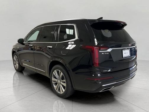 2025 Cadillac XT6 Premium Luxury AWD