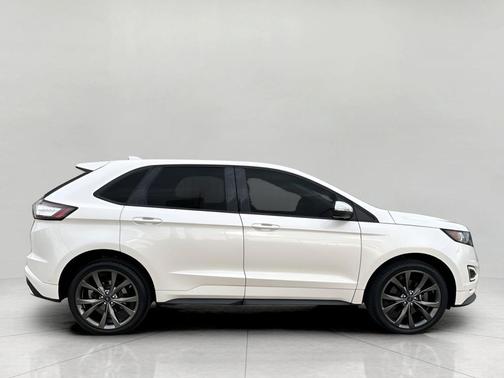 2017 Ford Edge Sport