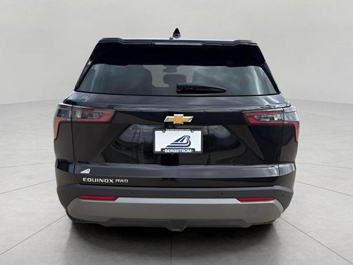 Mosaic Black Metallic 2025 Chevrolet Equinox 1LT