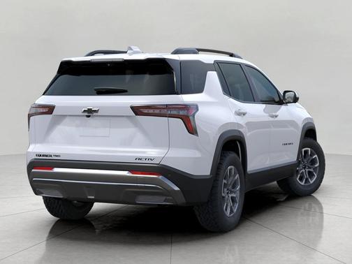 Polar White Tricoat 2026 Chevrolet Equinox AWD ACTIV