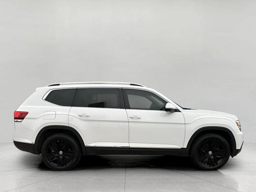 2018 Volkswagen Atlas 3.6L SEL Premium