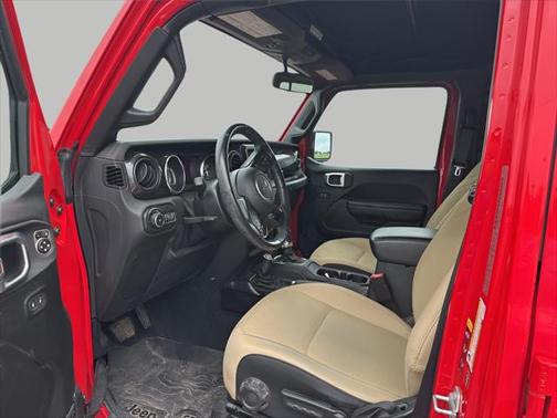 2020 Jeep Wrangler Unlimited Black and Tan 4X4