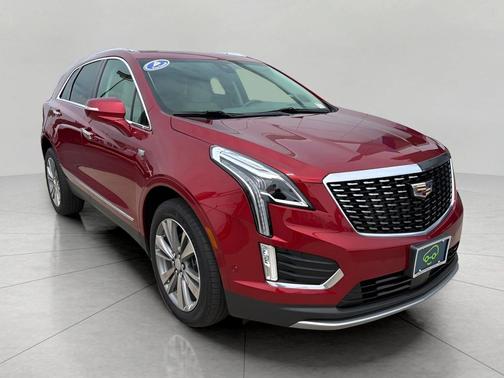 RED 2022 Cadillac XT5 Premium Luxury