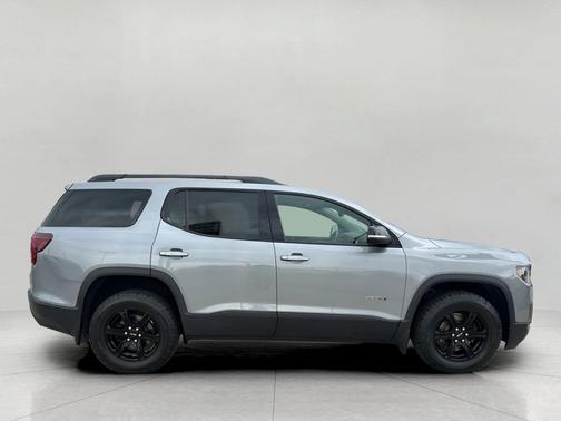 2023 GMC Acadia AWD AT4