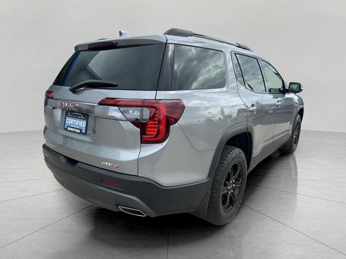 2023 GMC Acadia AWD AT4