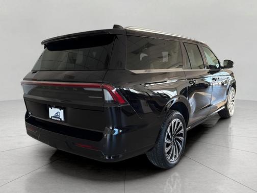 2025 Lincoln Navigator Black Label