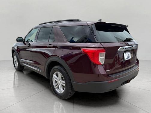 Burgundy Velvet Tinted Clearcoat 2022 Ford Explorer XLT