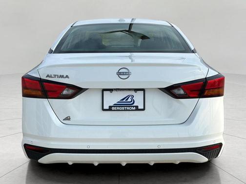 Glacier White 2025 Nissan Altima SV FWD