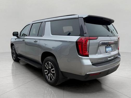 2024 GMC Yukon XL 4WD AT4