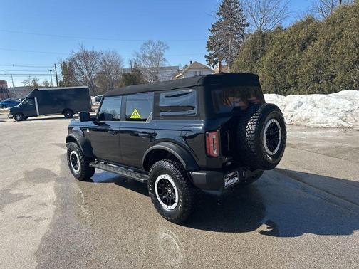 2023 Ford Bronco Outer Banks