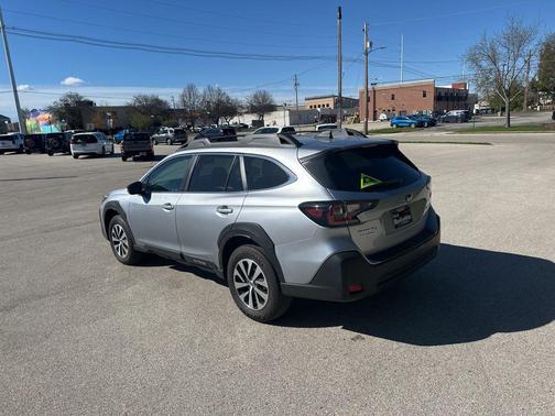 Ice Silver Metallic 2025 Subaru Outback Premium